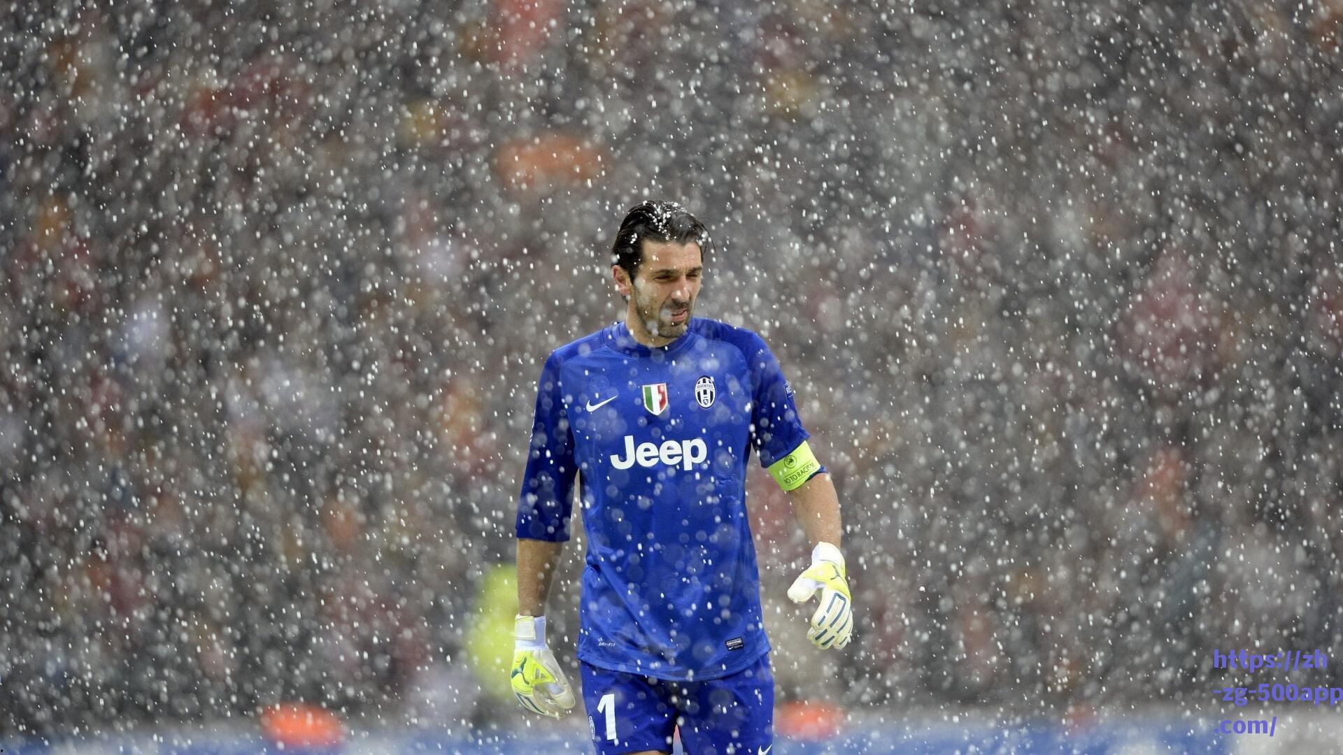 罗马新星闪耀，皮西利半场破门助红狼占得先机